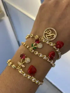 Pulseras con dijes